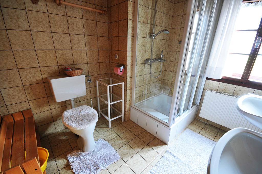 Villa Haus Am Bach Bad Kleinkirchheim Habitación foto